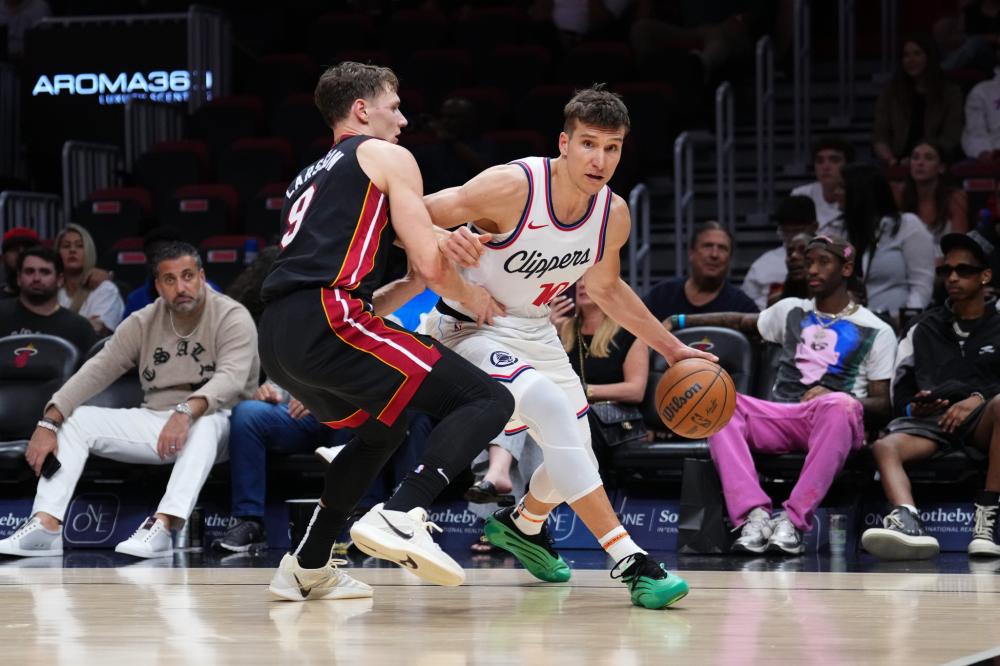 内线表现仍 内线表现仍