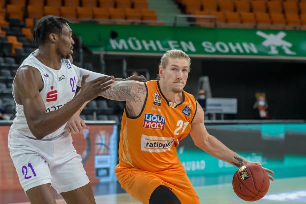 商业运营和 商业运营和