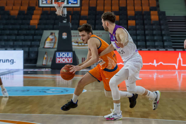 一开始就充 一开始就充