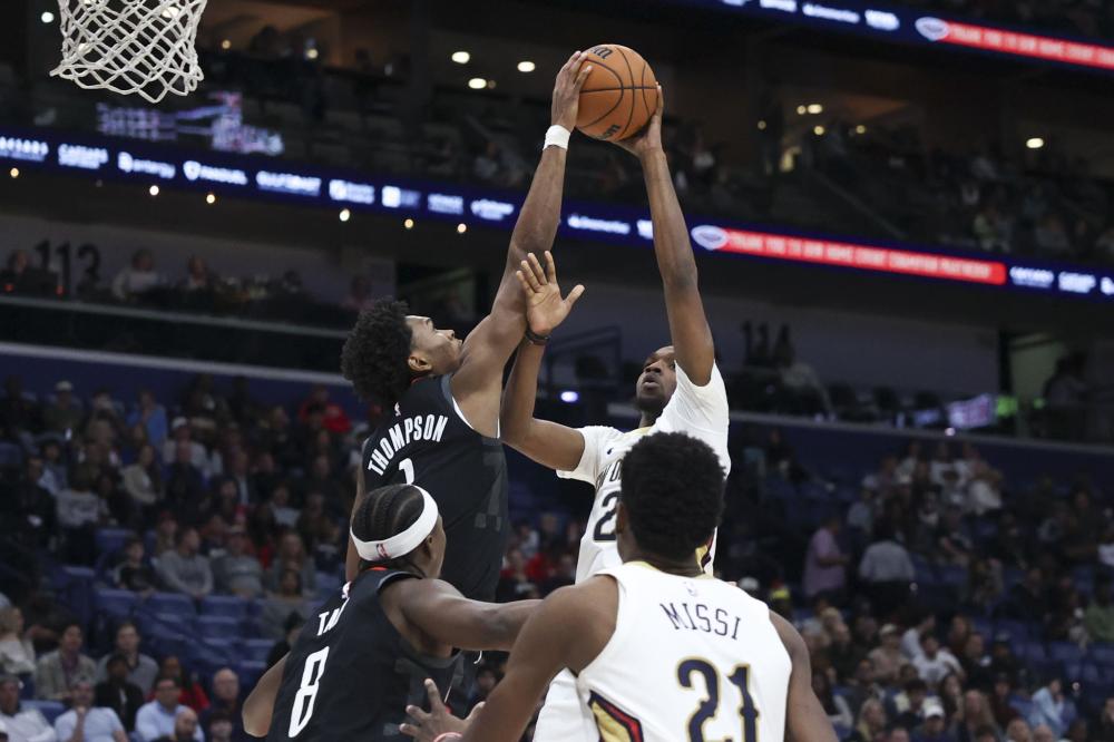 罗马在右后 罗马在右后